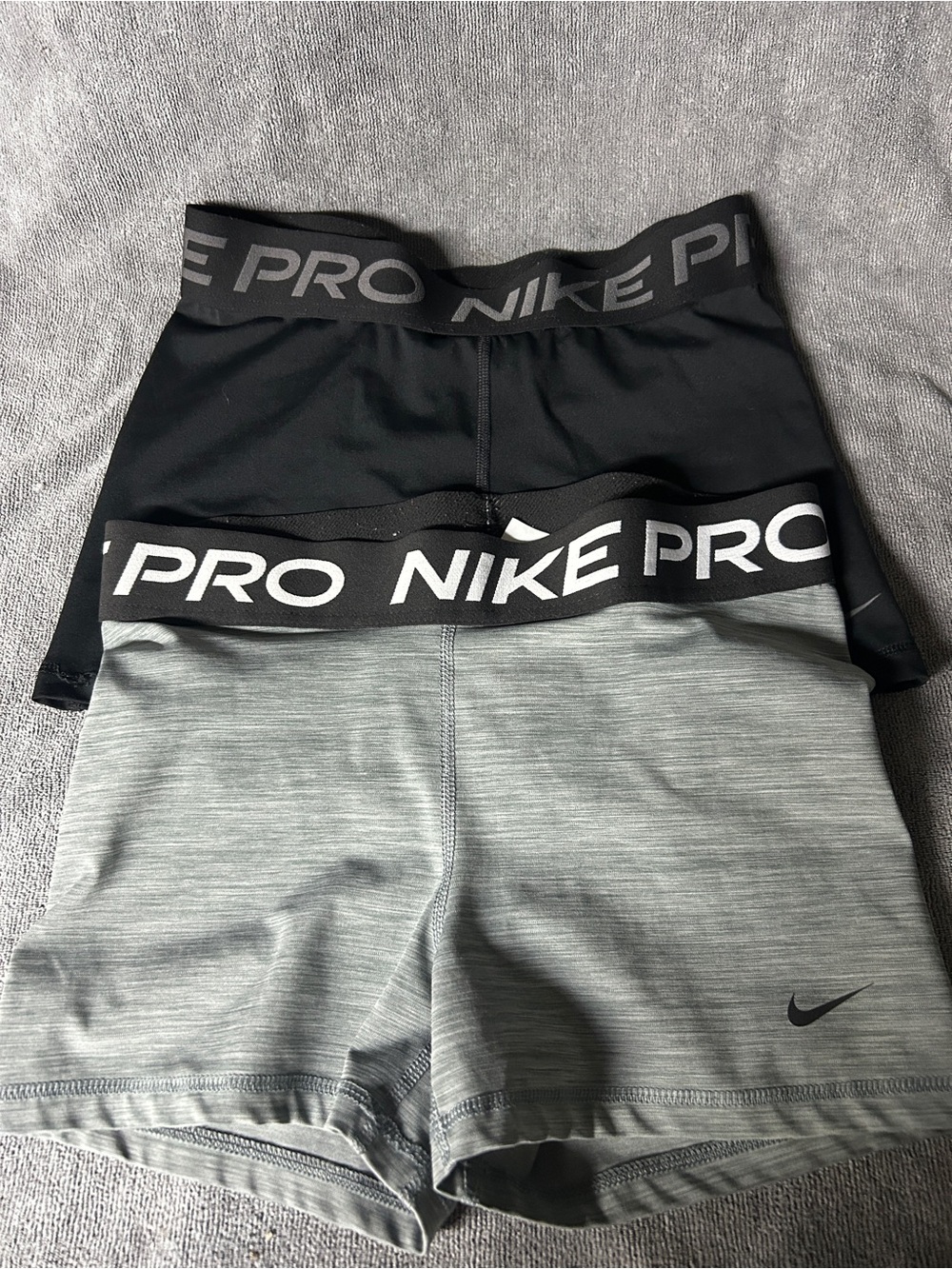 Nike Pro Women’s Compression Shorts Medium Black Gray 2 Pair Bundle Athletic